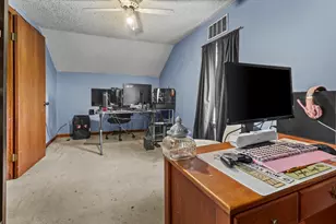 207 E Taylor St, Grant Park, IL 60940 - Photo 16