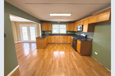 8412 Meadowbrook Drive, Burr Ridge, IL 60527 - Photo 6