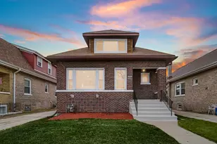 2114 S 10th Ave, Maywood, IL 60153 - Photo 1