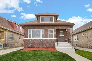 2114 S 10th Ave, Maywood, IL 60153 - Photo 2