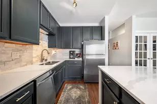 210 S Desplaines St, Chicago, IL 60661 - Photo 6