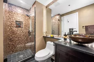 210 S Desplaines St, Chicago, IL 60661 - Photo 16