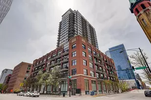 210 S Desplaines St, Chicago, IL 60661 - Photo 2