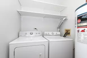 677 Cumberland Trail, Roselle, IL 60172 - Photo 20