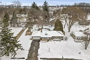 1N536 Highland Ave, Glen Ellyn, IL 60137 - Photo 32