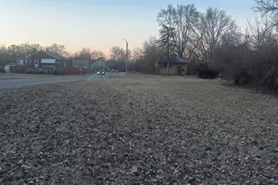 3747 W 140th Pl, Robbins, IL 60472 - Photo 2