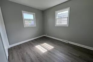 5735 W 80th St, Burbank, IL 60459 - Photo 8