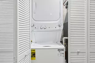 1450 W Barry Ave, Chicago, IL 60657 - Photo 36