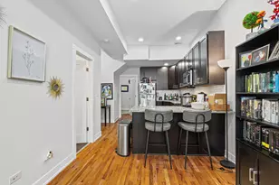 1450 W Barry Ave, Chicago, IL 60657 - Photo 4