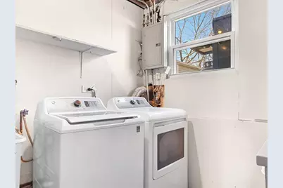 7854 Deerfield Avenue, Woodridge, IL 60517 - Photo 16