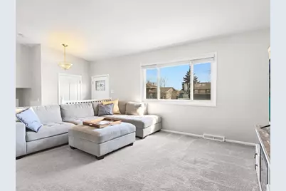 7854 Deerfield Avenue, Woodridge, IL 60517 - Photo 2