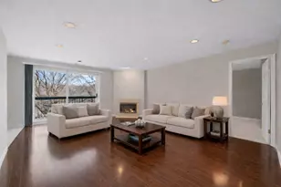 350 E Dundee Rd, Buffalo Grove, IL 60089 - Photo 2