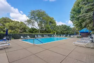 350 E Dundee Rd, Buffalo Grove, IL 60089 - Photo 18