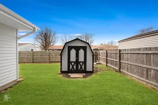 678 Middlebury Ln, Elk Grove Village, IL 60007 - Photo 20