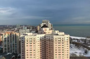 5455 N Sheridan Rd, Chicago, IL 60640 - Photo 2