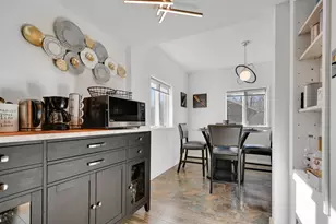 411 Suwanee St, Park Forest, IL 60466 - Photo 10