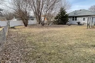 406 S Comet Dr, Braidwood, IL 60408 - Photo 4