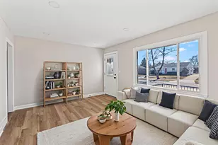 1922 Fargo Ave, Des Plaines, IL 60018 - Photo 6