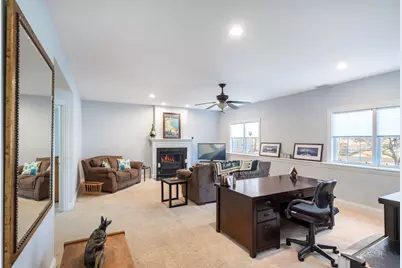 817 Regner Road, McHenry, IL 60051 - Photo 14