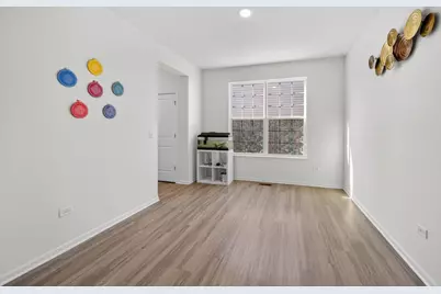 3803 Ivy Lane, Elgin, IL 60124 - Photo 6