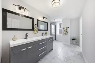 8891 67th St, Hodgkins, IL 60525 - Photo 16