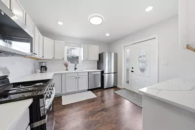 8891 67th Street, Hodgkins, IL 60525 - Photo 10