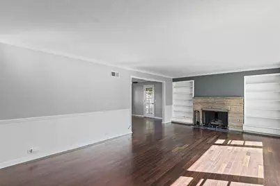 836 W Everett Road, Lake Forest, IL 60045 - Photo 2