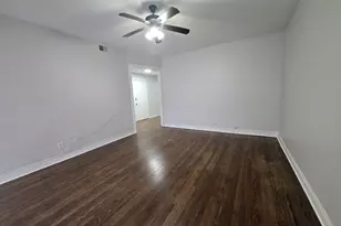 6812 S Cornell Ave, Chicago, IL 60649 - Photo 4