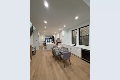 1941 N Sawyer Avenue, Chicago, IL 60647 - Photo 6