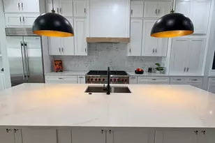 1941 N Sawyer Ave, Chicago, IL 60647 - Photo 2