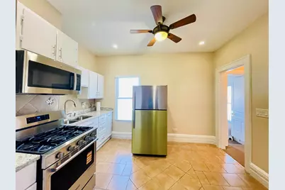 72 N 4th Street #4, Aurora, IL 60505 - Photo 2