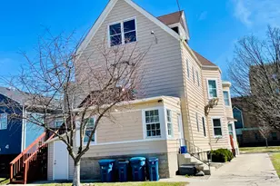 72 N 4th St, Aurora, IL 60505 - Photo 10