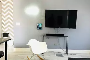 1001 W 16th St, Chicago, IL 60608 - Photo 12