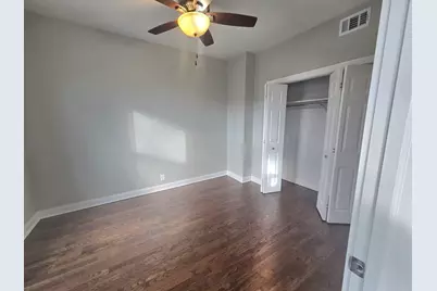 2316 W Byron Street #2, Chicago, IL 60618 - Photo 4