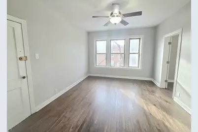 2316 W Byron Street #2, Chicago, IL 60618 - Photo 2