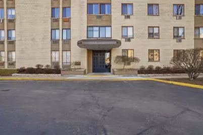 9740 S Pulaski Road #605, Oak Lawn, IL 60453 - Photo 2