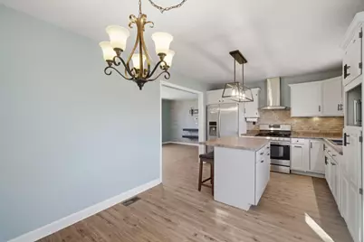 4611 W Shore Drive, McHenry, IL 60050 - Photo 8