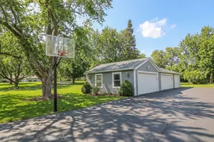 28W524 Wynn Ave, West Chicago, IL 60185 - Photo 6