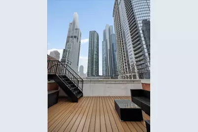 207 E 13th Street, Chicago, IL 60605 - Photo 22