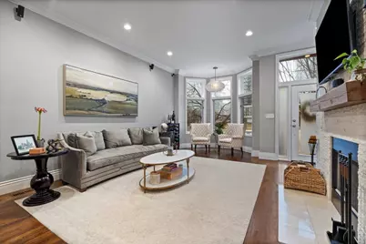 207 E 13th Street, Chicago, IL 60605 - Photo 4