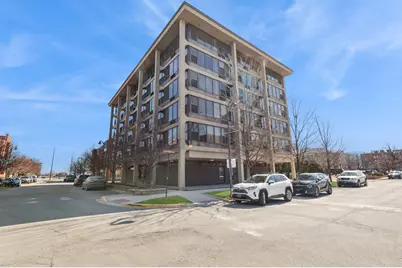 345 E Eastgate Place #204, Chicago, IL 60616 - Photo 2
