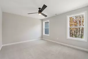 39W910 Catlin Square, Geneva, IL 60134 - Photo 16