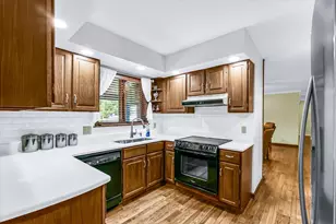 4111 Farhills Dr, Champaign, IL 61822 - Photo 14