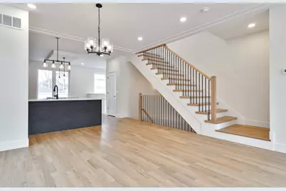 3404 W Evergreen Avenue, Chicago, IL 60651 - Photo 4