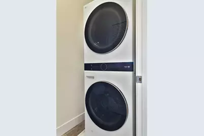 3404 W Evergreen Avenue, Chicago, IL 60651 - Photo 10