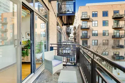 520 W Huron Street #409, Chicago, IL 60654 - Photo 16