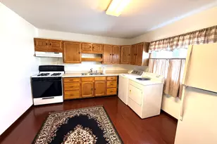 502 E McNeil Ave, Hoopeston, IL 60942 - Photo 6