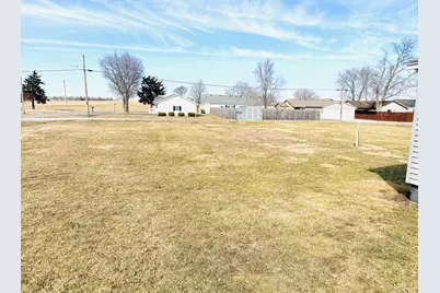 502 E McNeil Avenue, Hoopeston, IL 60942 - Photo 14