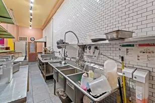 543 N Noble St, Chicago, IL 60642 - Photo 4