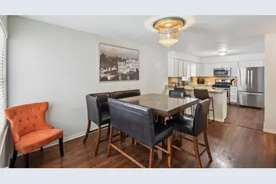 131 Willow Creek Lane, Willow Springs, IL 60480 - Photo 8